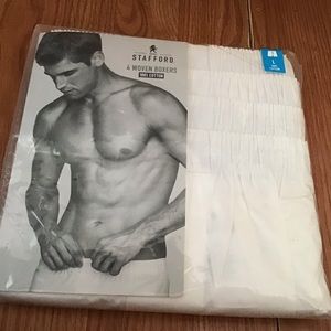 Stafford unopened 4 count woven boxers large